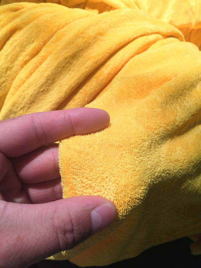 trama com toalha de microfibra de cabelo